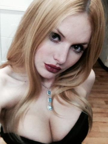 Моника фото 3